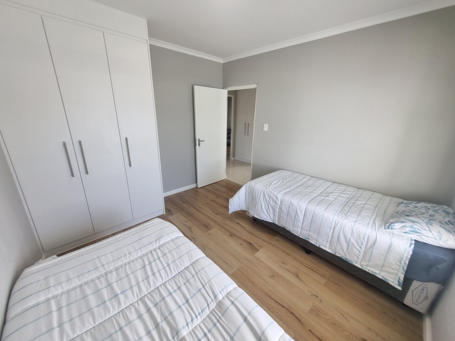 To Let 3 Bedroom Property for Rent in Hoogland Western Cape